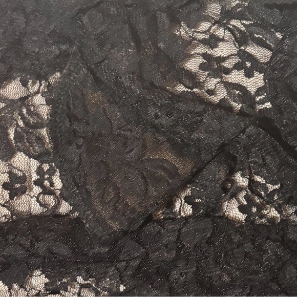 Gothic Ruffle Lace Top - Picture 5 of 5